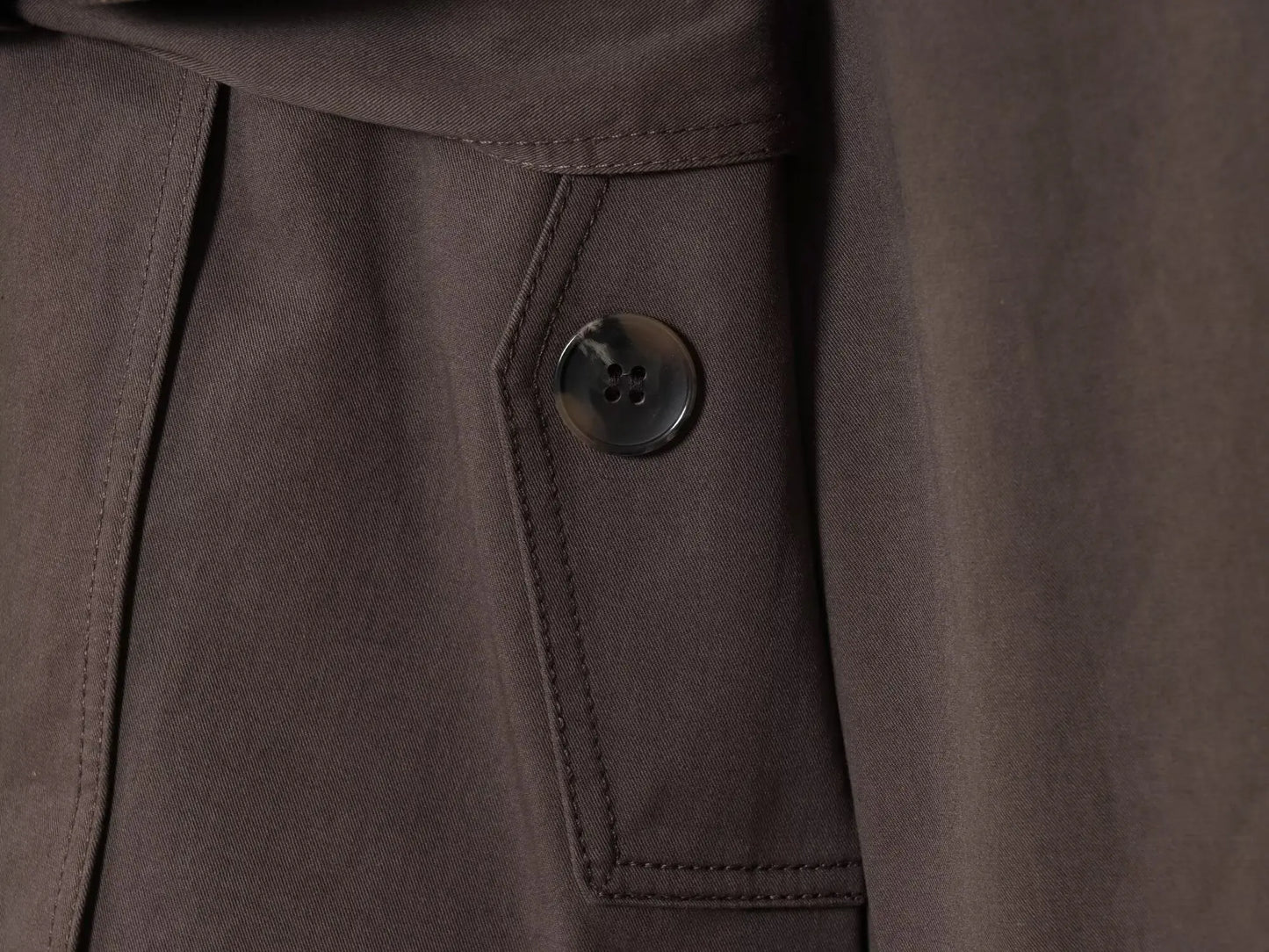 British fall style lapel double-breasted trench coat